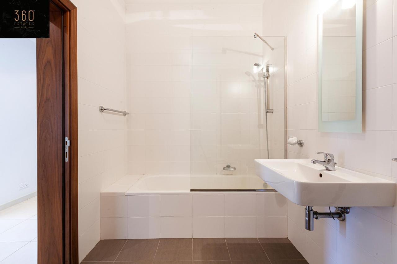 Ferienwohnung Pender Lux Complex - 3Br Unit With Private Parking By 360 Estates San Ġiljan Exterior foto